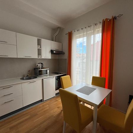 Apartment Dora 采蒂涅 外观 照片
