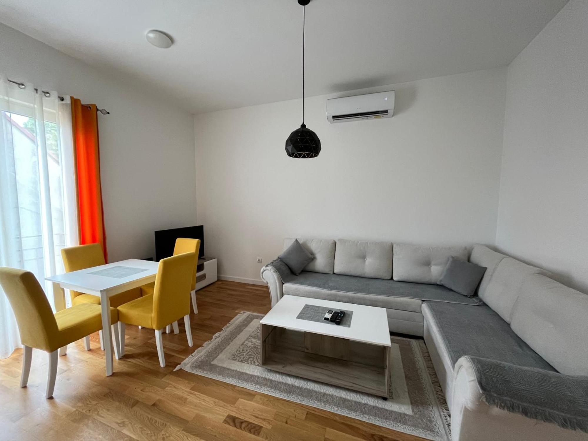 Apartment Dora 采蒂涅 外观 照片